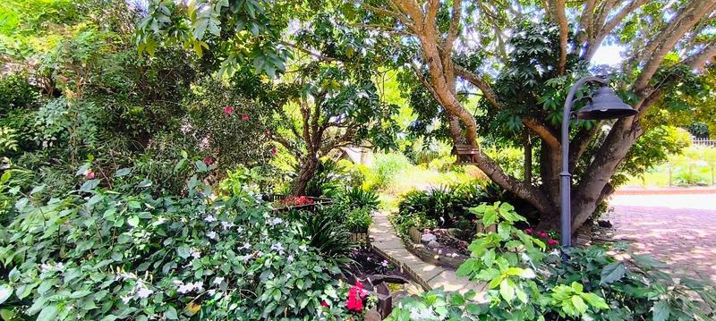 6 Bedroom Property for Sale in Kraaibosch Western Cape